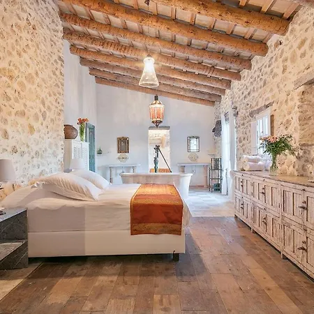 Alcazar Del Garraf *